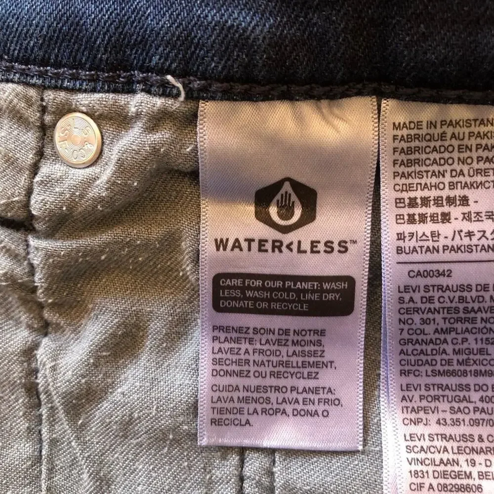 Levi’s 502 All Seasons Tech Taper Jeans Men’s 32x29 Dark Wash Stretch Regular